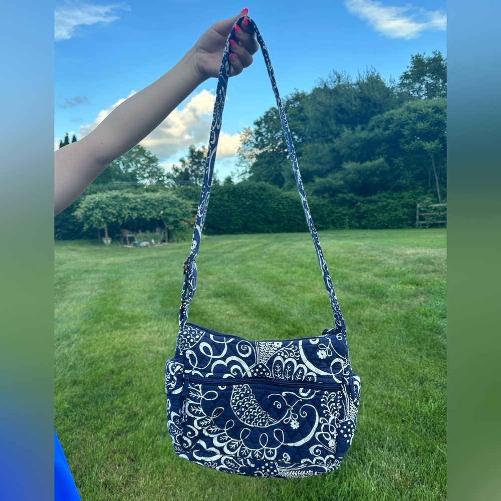 Vera Bradley navy blue and white crossbody/shoulder bag